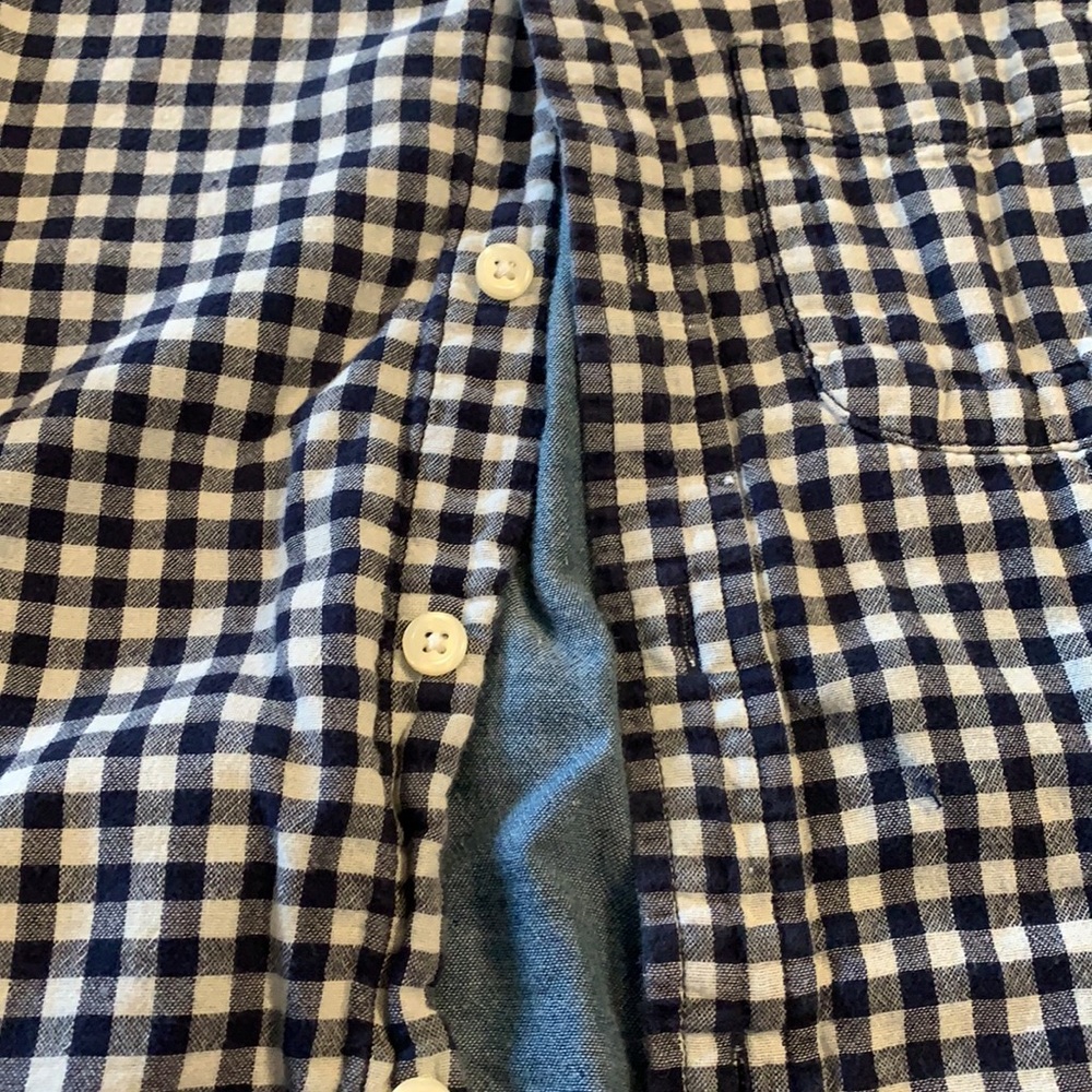 Gap long sleeve button down - Picture 3 of 3